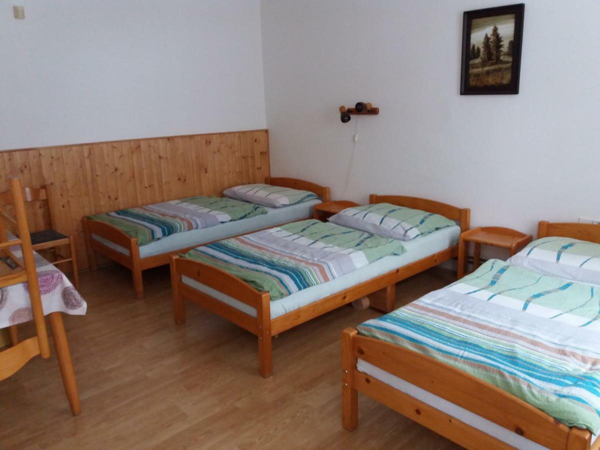 U Nas - Apartman Jelen Vapenna Dış mekan fotoğraf