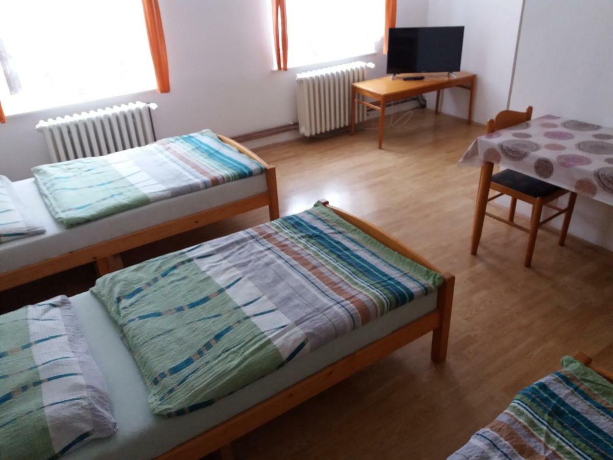 U Nas - Apartman Jelen Vapenna Dış mekan fotoğraf